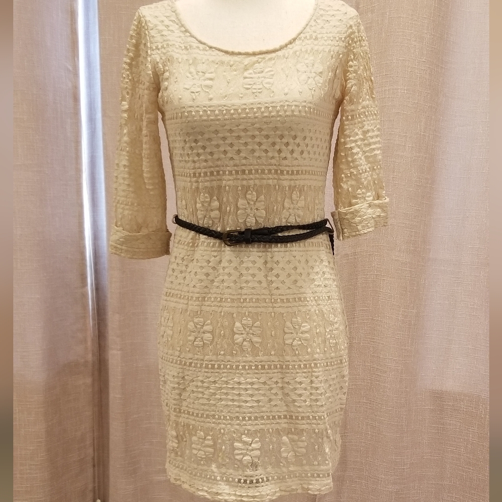 Lace dress with black belt